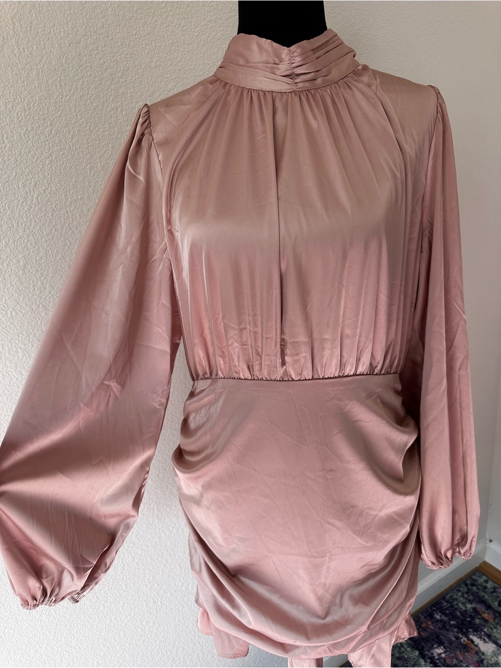 VICI Pink Satin Ruched Long Sleeve Mini Dress Size Large